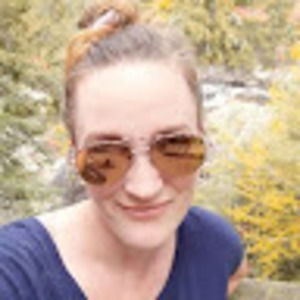 Meet your Posher, Elyse